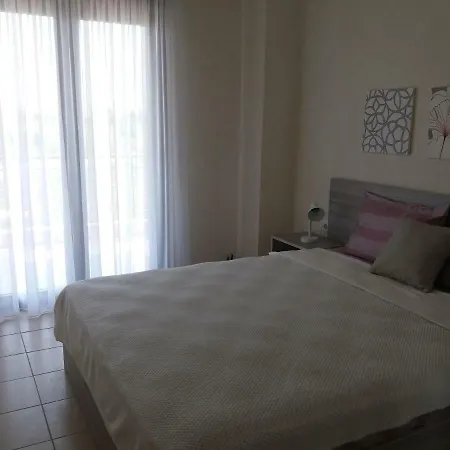 Alkyoni House In Villa *