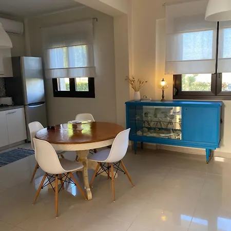 别墅 Alkyoni House In *