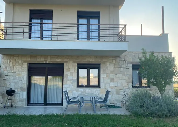 Alkyoni House In *
